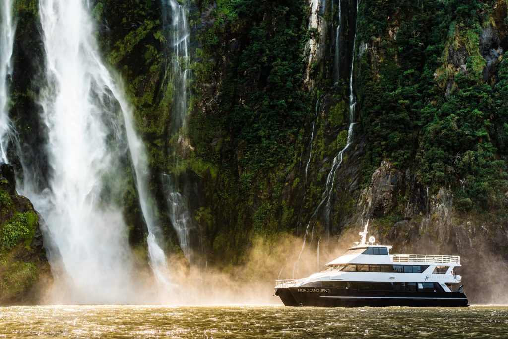 Fiordland Discov 12 Boat CREDIT Andrew Rae Ignition Self Drive scaled 1