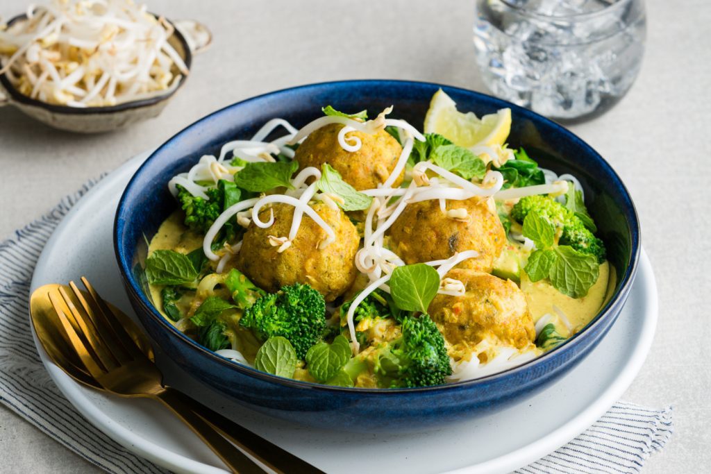 PB Malaysian Rendang Tofu Bowl with Rice Noodles BLOG