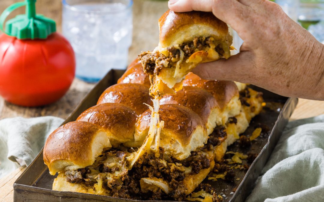 Pull-apart Cheeseburger Sliders