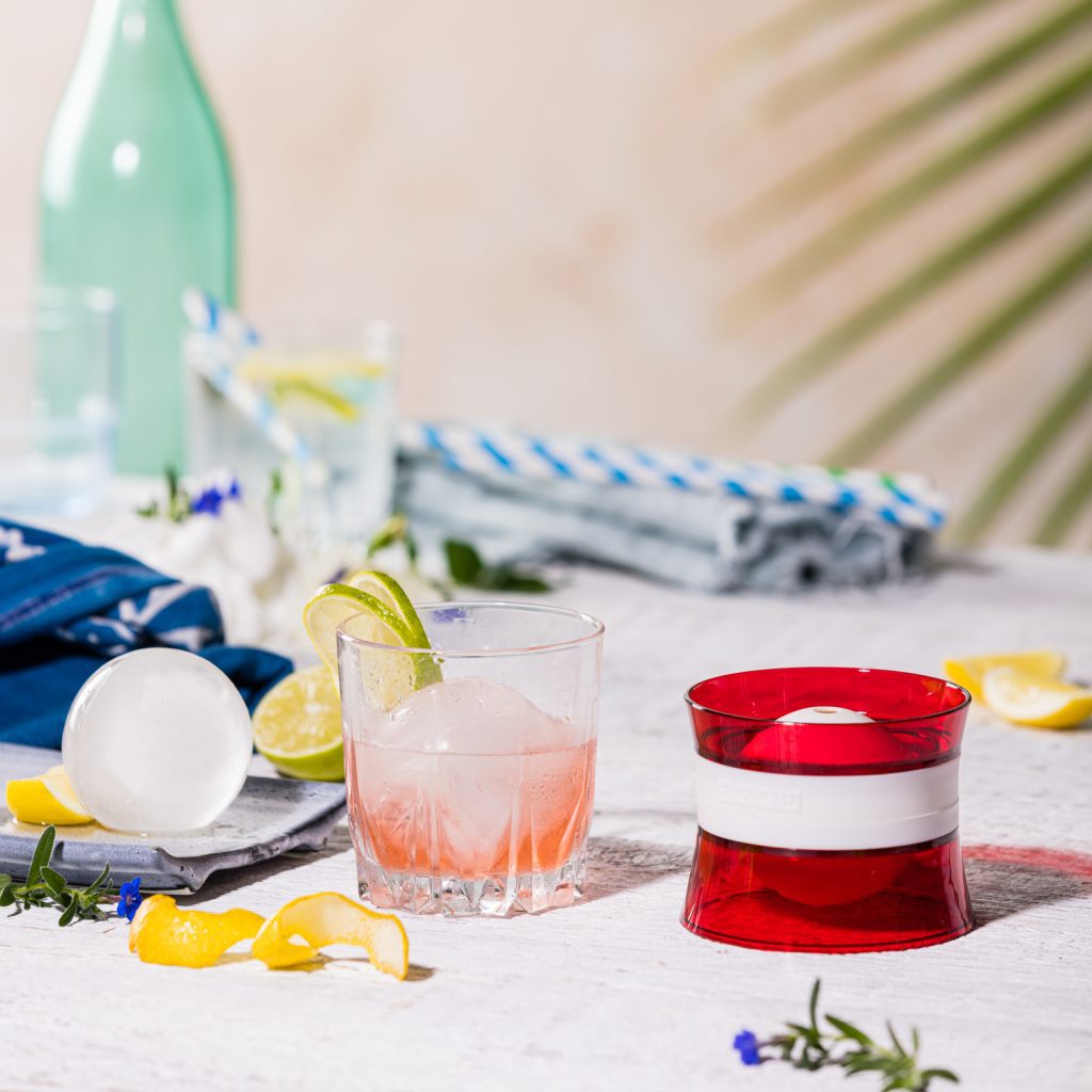 Get Creative With Your Zoku Ice Mold 4 LOYALTY SUMMER zoku ice mould drinks 20211109 3639 Clear Ice OPT