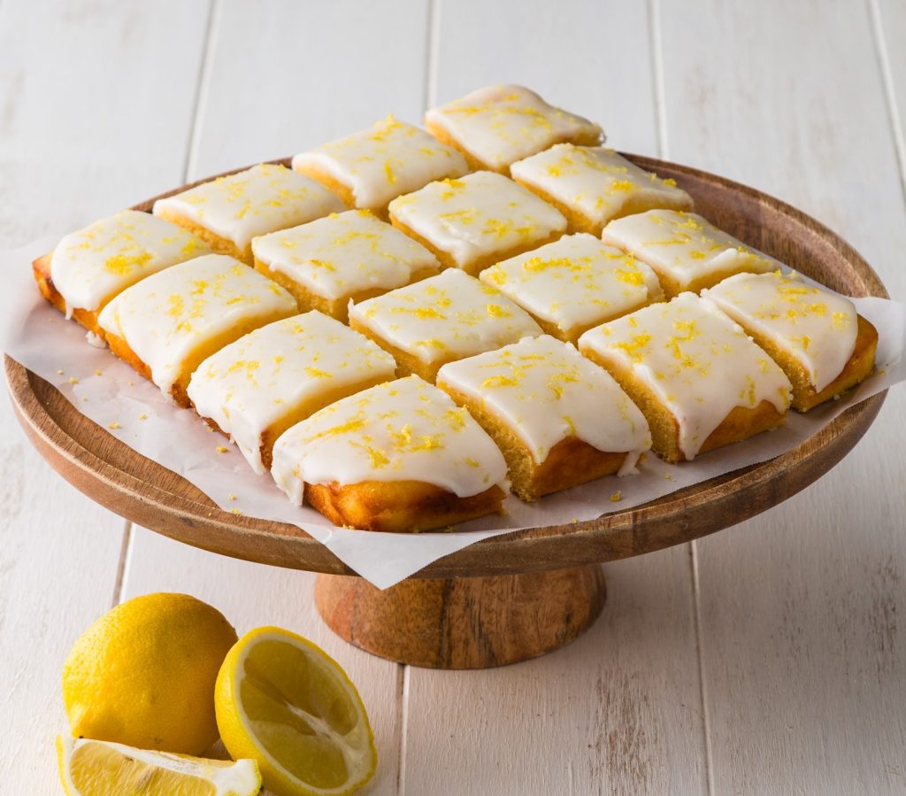 K Easy Lemon Blondies Serves 12 1