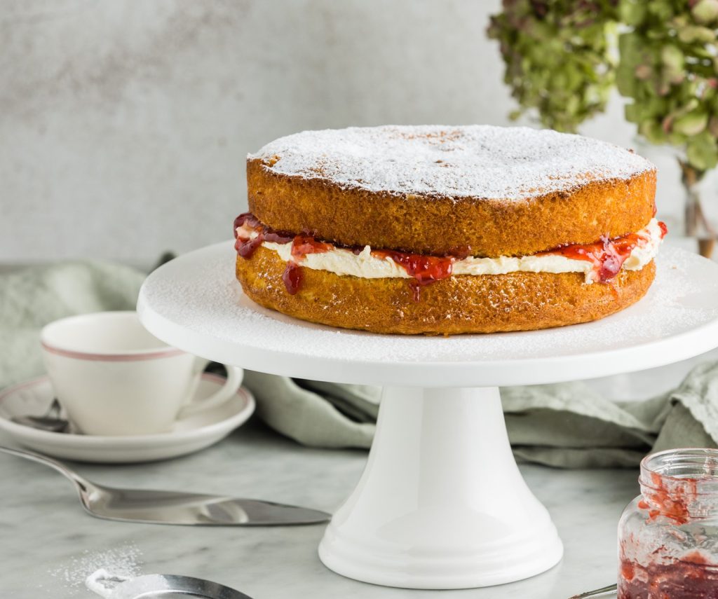 victoria sponge cake 20210329 1531